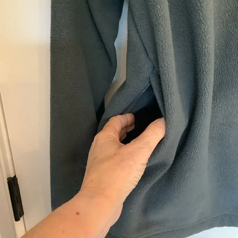 Reebok NFL Minnesota Vikings Zip Up 🏈🏟️‎ - Picture 5 of 6